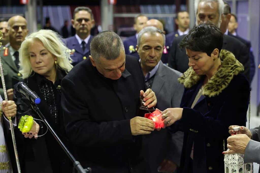 KUS26344.jpg KUS26344.jpg