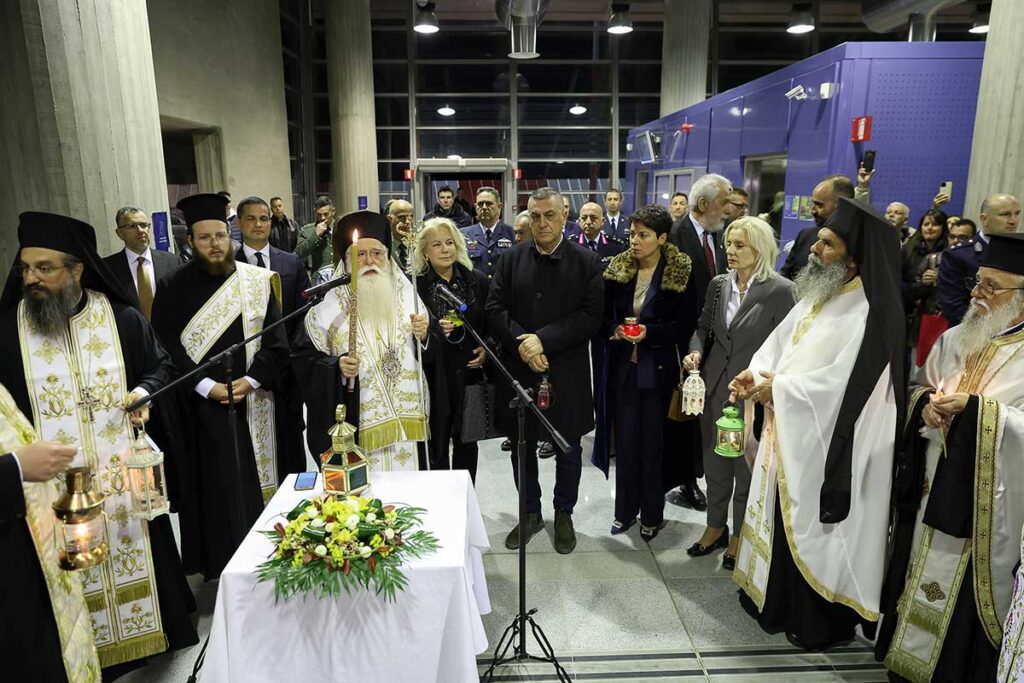 KUS26395.jpg KUS26395.jpg