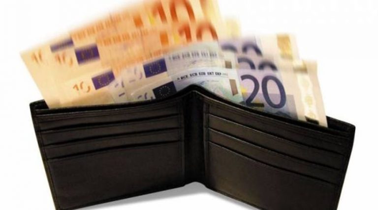 Εφάπαξ επίδομα 400 ευρώ σε ανέργους έως 24 ετών