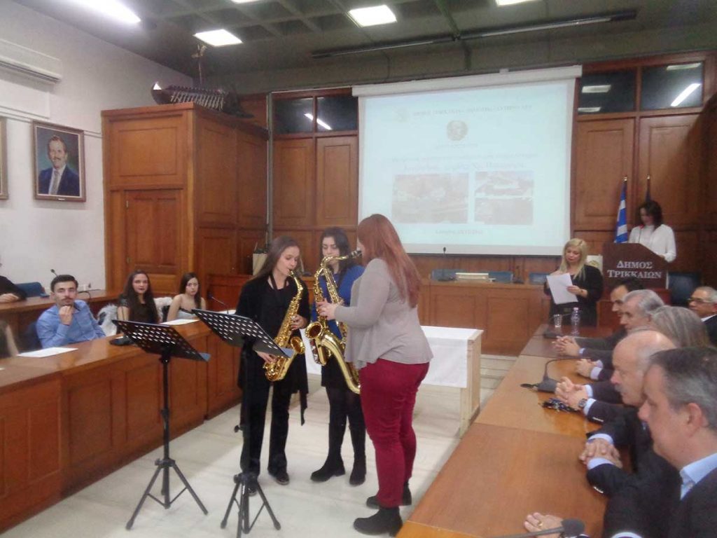 Σε κλίμα συγκίνησης η τελετή παράδοσης- παραλαβής στην ΣΜΥ Τρικάλων