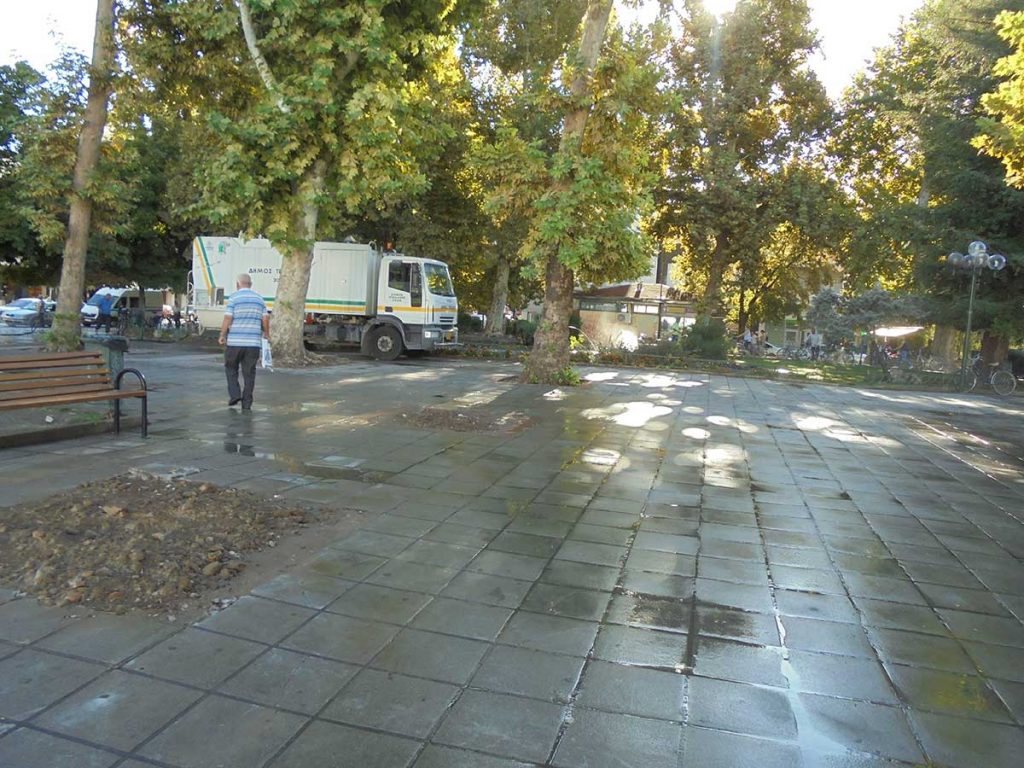 ​Την …πότισαν
