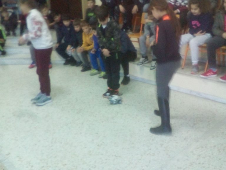 Επίδειξη ρομποτικής στο 17ο Δημοτικό Σχολείο Τρικάλων