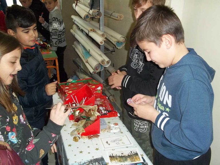 Πιστοί στο ραντεβού φιλανθρωπίας οι μαθητές του 17ου Δημοτικού Σχολείου Τρικάλων