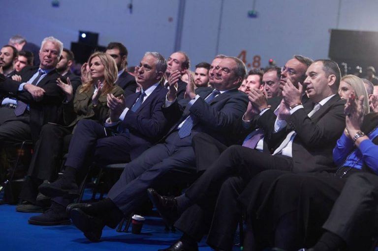 Μίλησε μετά από 2,5 … χρόνια