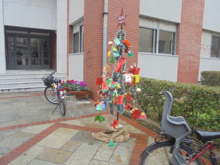 Αυτό γλίτωσε από το …αλυσοπρίονο