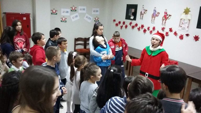 Χαμόγελα και εκπλήξεις για τα παιδιά των πολύτεκνων οικογενειών