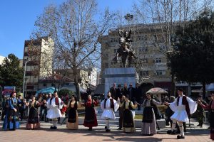 Δήμος Καρδίτσας: Σύμβολο ηρωισμού και ενότητας