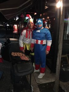 Σε ρυθμούς Τσικνοπέμπτης το Bronze