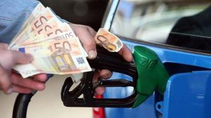 Ντόρα Μπακογιάννη: Η καταπολέμηση του λαθρεμπορίου καυσίμων και τσιγάρων έχει καταντήσει ανέκδοτο