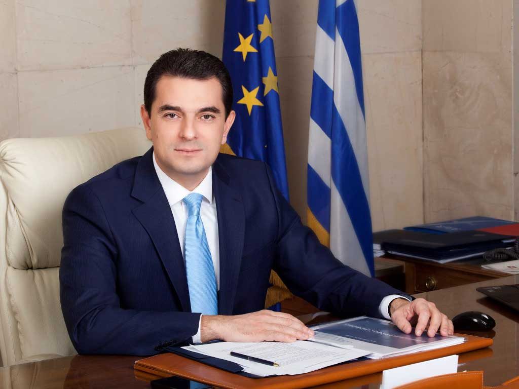 Ευχές Κώστα Σκρέκα για τις πανελλαδικές εξετάσεις