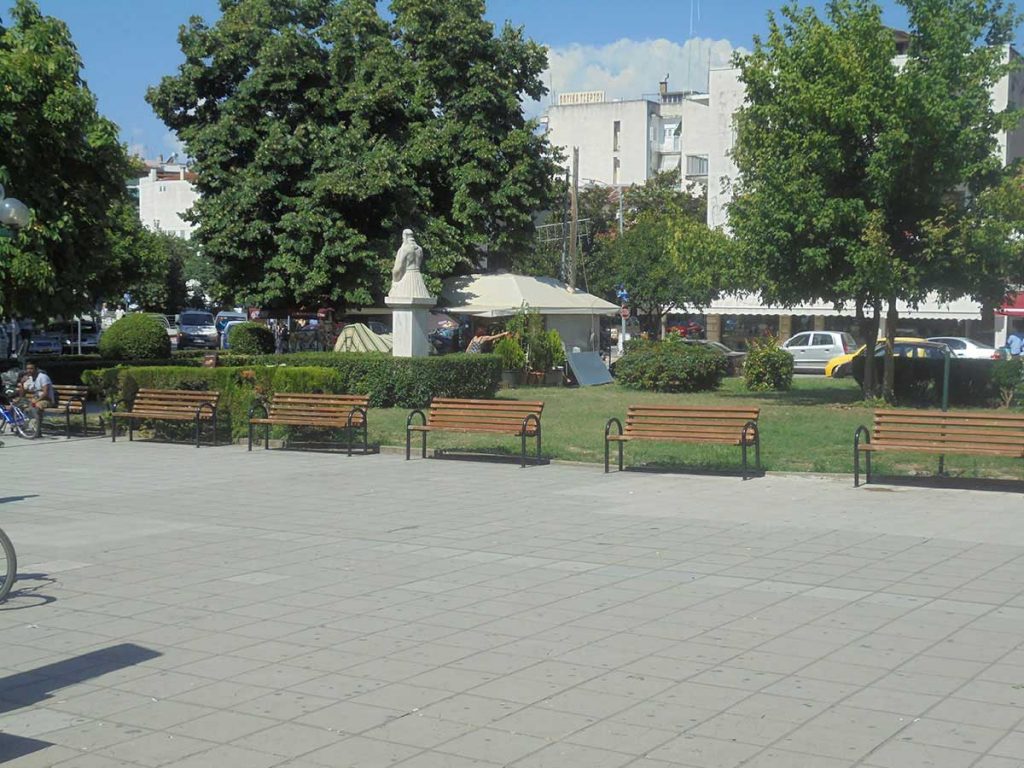 Διαλύθηκε η «Βουλή» των Τρικάλων