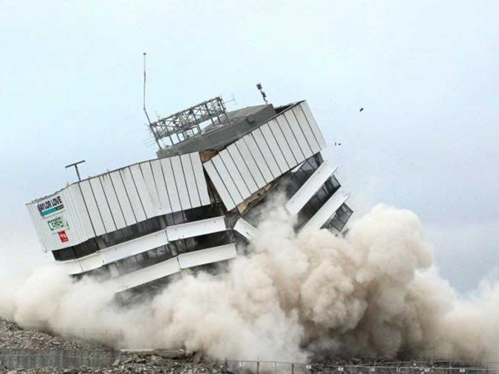 ​Η κατάρρευση της εθνομηδενιστικής κυβέρνησης έχει ξεκινήσει