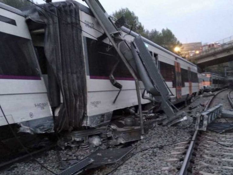 ​Εκτροχιάστηκε αμαξοστοιχία στην Καταλονία