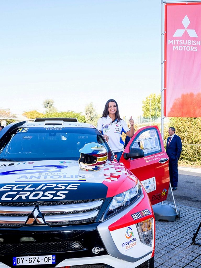 ​Το Mitsubishi Eclipse Cross στο 2019 Dakar με την Ισπανίδα οδηγό Cristina Gutierrez