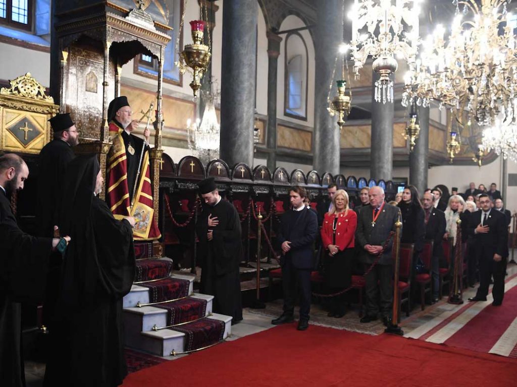 ​Ο Οικουμενικός Πατριάρχης απένειμε το οφφίκιο του Άρχοντος Νοταρίου στον ομογενή εκπαιδευτικό Ιωάννη Καλαμάρη