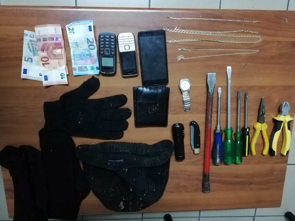 ​Συνελήφθη 35χρονος για ληστεία σε βάρος ηλικιωμένων στην περιοχή του Τυρνάβου