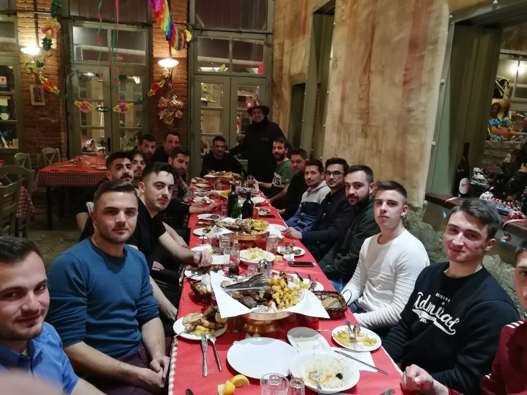 ​Έφαγαν «Μεζεδοκαμώματα» παίκτες και στελέχη του Α.Ο. Μεγάλων Καλυβίων