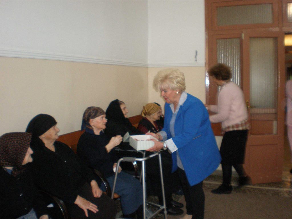 Πασχαλινή προσφορά αγάπης από το Σύλλογο Αργιθεατών Τρικάλων