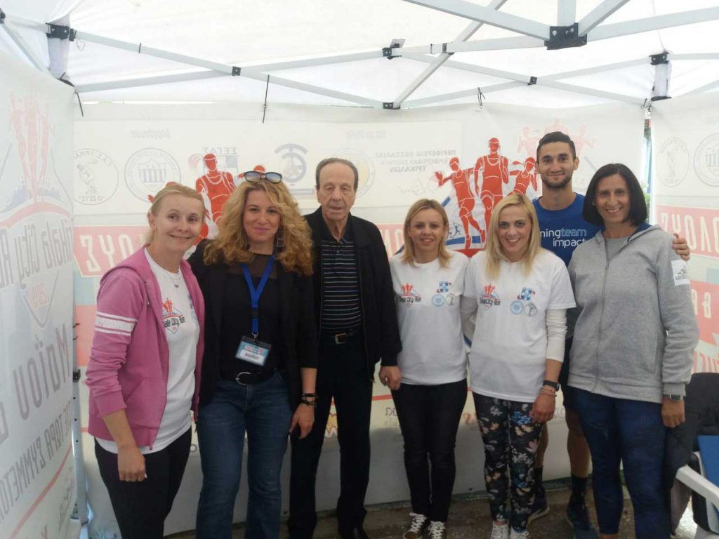 O Χρήστος Παπανικολάου στο κιόσκι του Trikala City Run