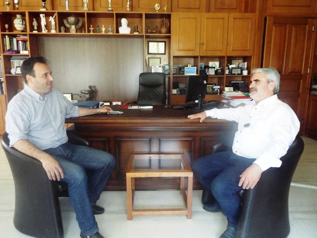 ​Στον Δήμαρχο Τρικκαίων ο πρόεδρος του Επιμελητηρίου Τρικάλων