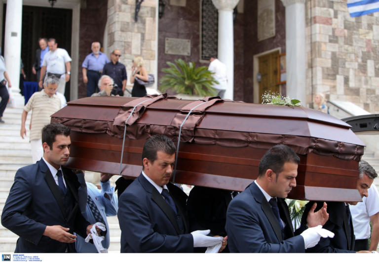 Σοκ σε κηδεία 65χρονου στο Ηράκλειο Κρήτης