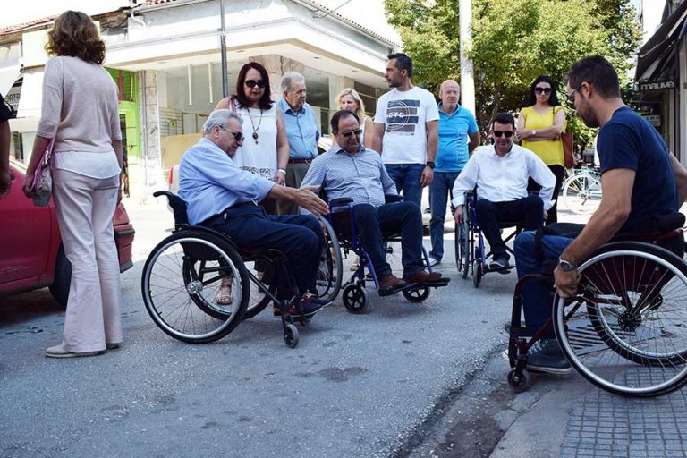 Την πραγματικότητα των ατόμων με αναπηρία βίωσε ο Δήμαρχος Καρδίτσας κ. Βασίλης Τσιάκος