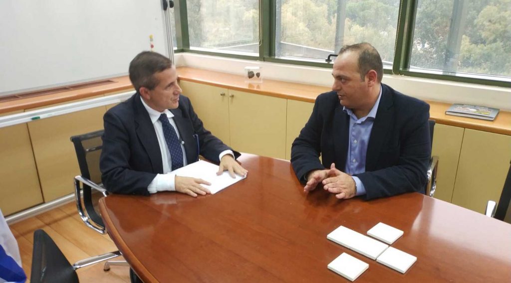 Στο ΥΠΕΝ ο πρόεδρος του ΤΕΕ για θέματα αδειοδότησης φωτοβολταϊκών