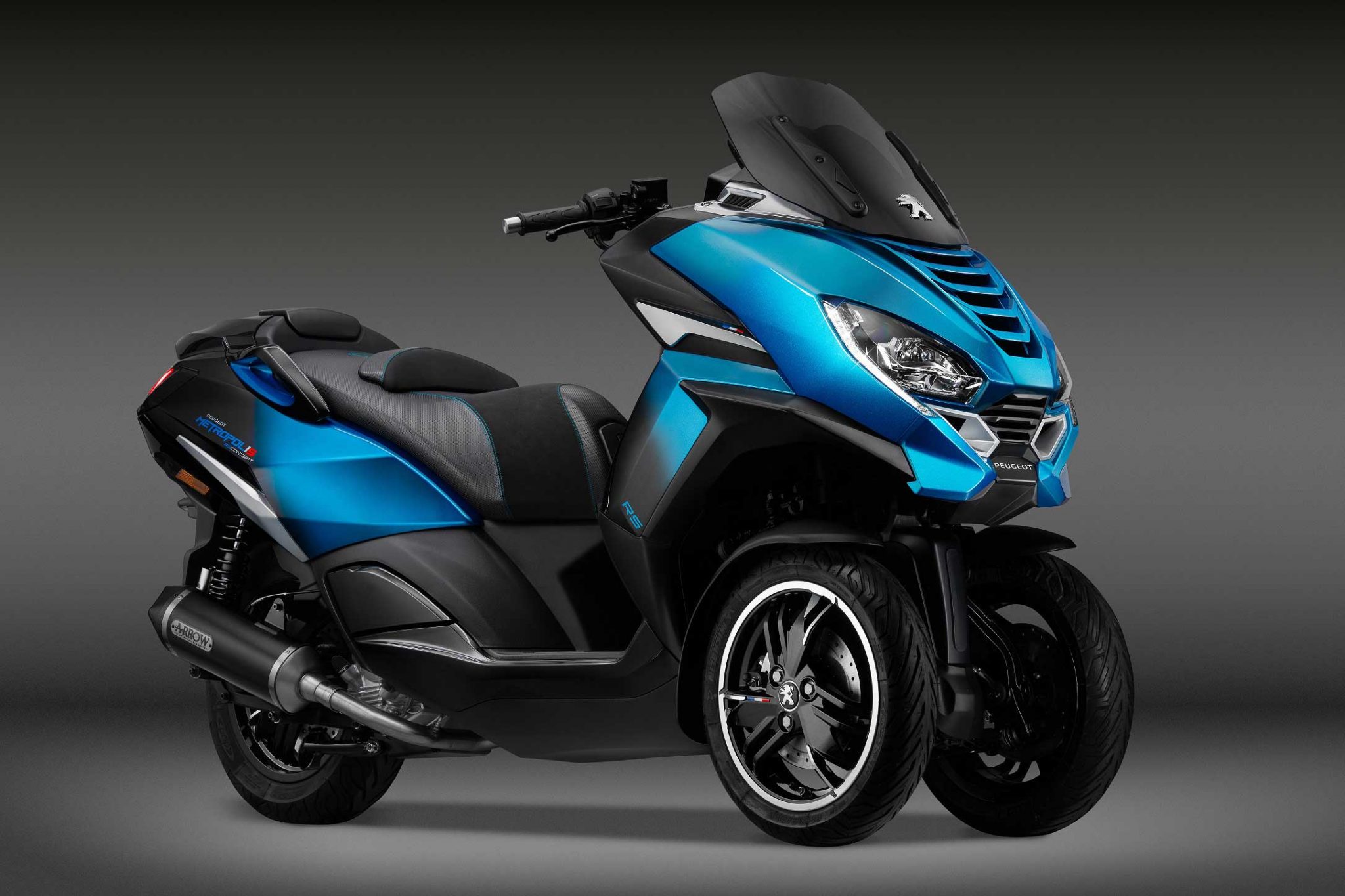 Νέα τρίτροχα scooters Peugeot