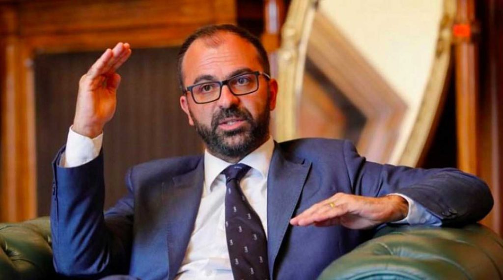 Ιταλία: Παραιτήθηκε λόγω έλλειψης κονδυλίων ο υπουργός Παιδείας