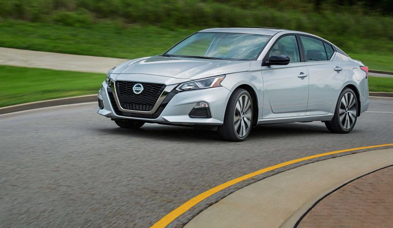 Τα Nissan Maxima και Altima, βραβεύθηκαν για την ασφάλειά τους, για πέμπτη συνεχόμενη χρονιά, από το IIHS των Η.Π.Α