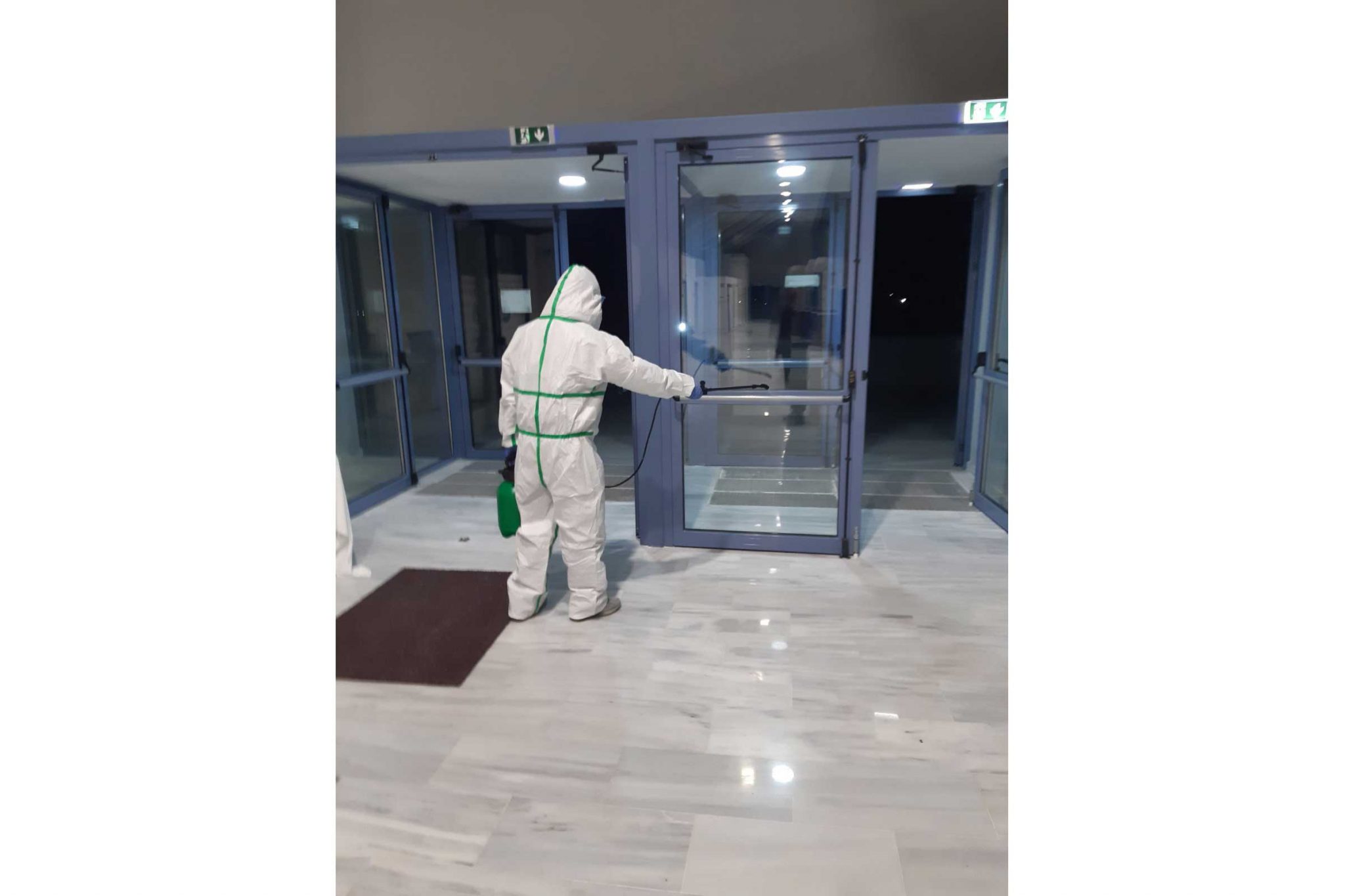 Απολύμανση κοινόχρηστων χώρων στο δήμο Μετεώρων