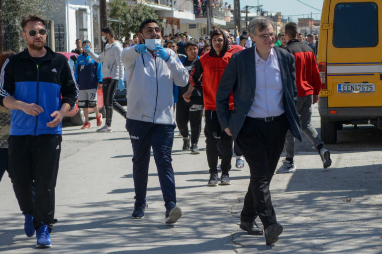 Η πορεία του κορωνοιού στη συνοικία της Νέας Σμύρνης Λάρισας
