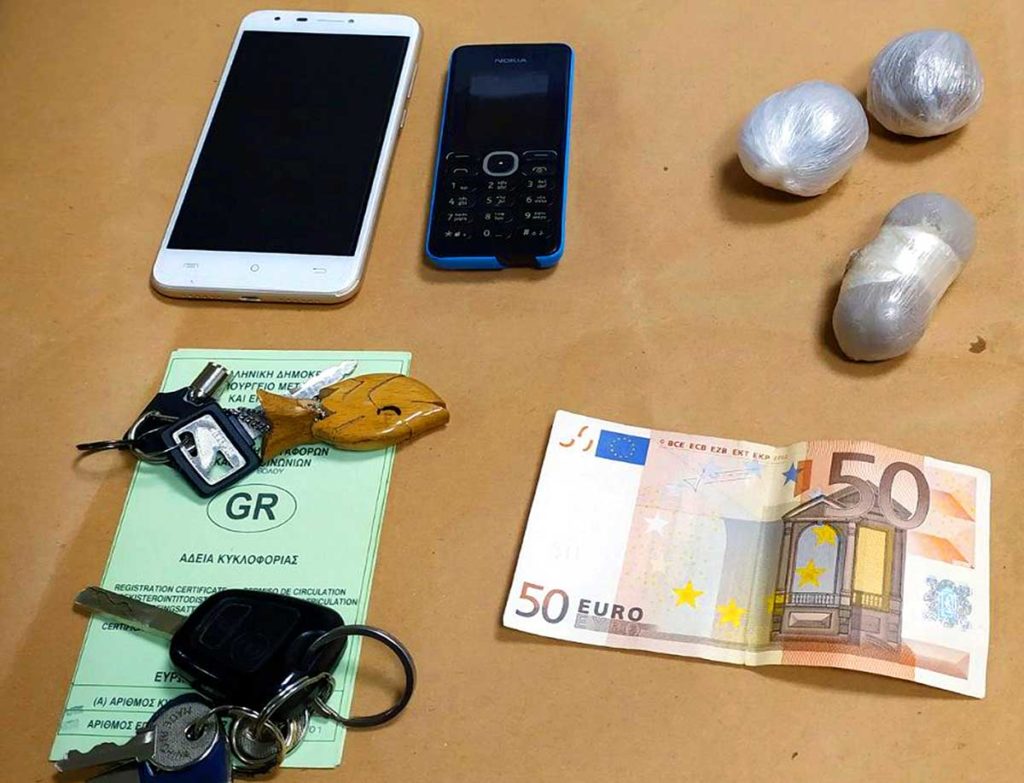 Συνελήφθησαν τρεις Έλληνες στην Μαγνησία με 100 γραμμάρια ηρωίνης