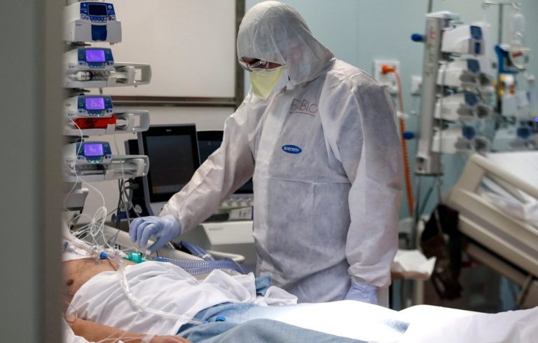 Λάρισα: Άλλα τέσσερα θετικά δείγματα κορωνοϊού
