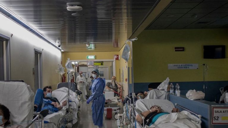 Σχεδόν τέσσερα εκατομμύρια τα κρούσματα κορωνοϊού σε όλο τον κόσμο