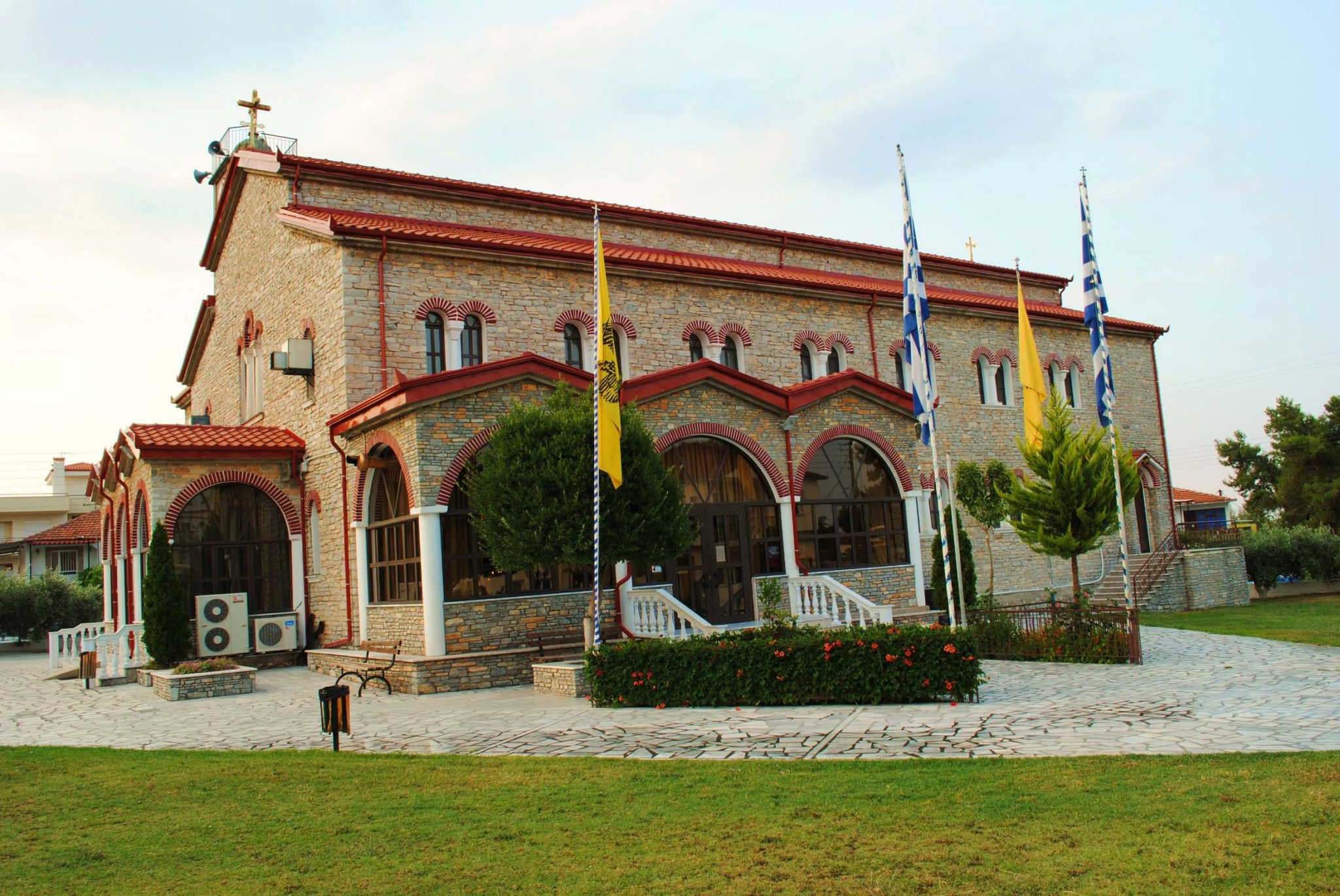 Αγρυπνία με Θεία Λειτουργία κάθε Σάββατο βράδυ στη Λεπτοκαρυά