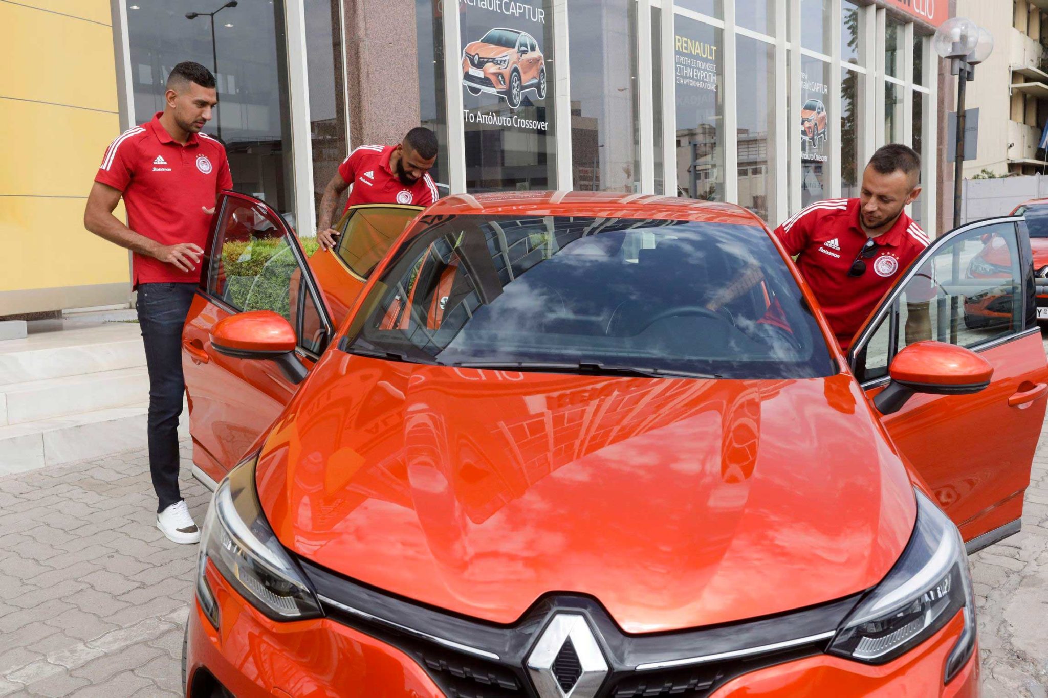 30 Χρόνια Renault CLIO. Θρυλική συνάντηση Πρωταθλητών!
