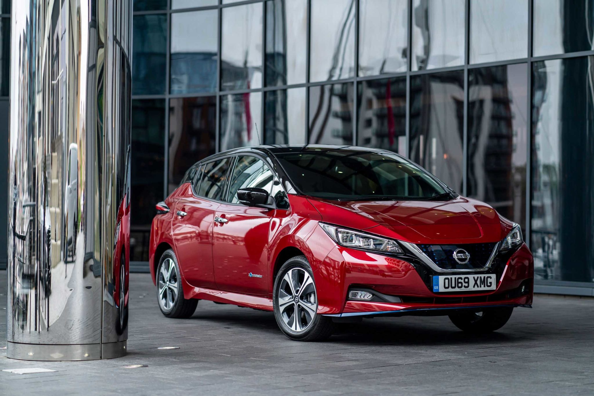 Κορυφαία αναγνώριση για τις δύο γενιές του Nissan LEAF