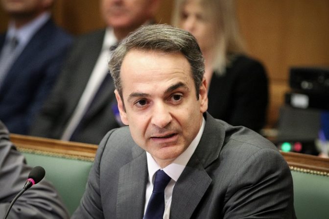 Η Ελλάδα τρέμει τον Κούλη τον «γκαντέμη»