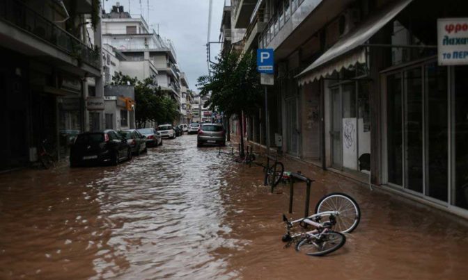 Η ΚΑΤΑΣΤΡΟΦΙΚΗ ΠΛΗΜΜΥΡΑ ΤΟΥ ΣΕΠΤΕΜΒΡΙΟΥ ΚΑΙ ΟΙ «ΠΑΝΗΓΥΡΙΣΜΟΙ» ΤΩΝ ΤΟΠΙΚΩΝ ΑΡΧΟΝΤΩΝ