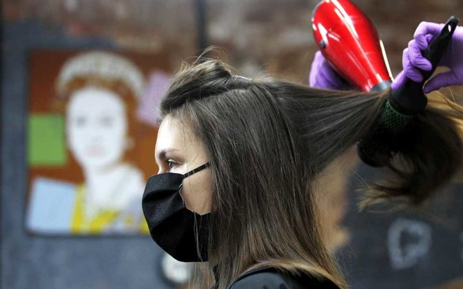 Εκτάκτως ανοιχτά τα κομμωτήρια το Σαββατοκύριακο - Μην μας βρει το ...lockdown αχτένιστους