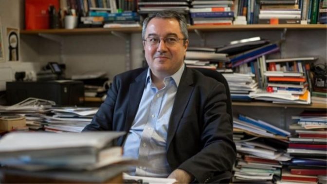 Ηλίας Μόσιαλος: Την άνοιξη θα επιστρέψει η κανονικότητα στην Ελλάδα