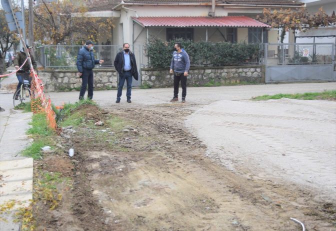 Εργασίες συντήρησης και διαμόρφωσης σε χώρο στάθμευσης επί της Παλαιολόγου