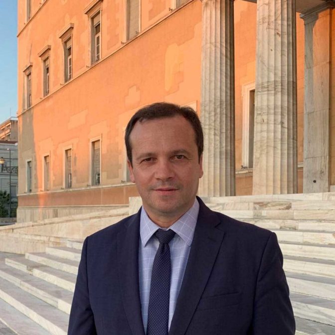 Ευχές του Βουλευτή Τρικάλων Θανάση Λιούτα για το 2021