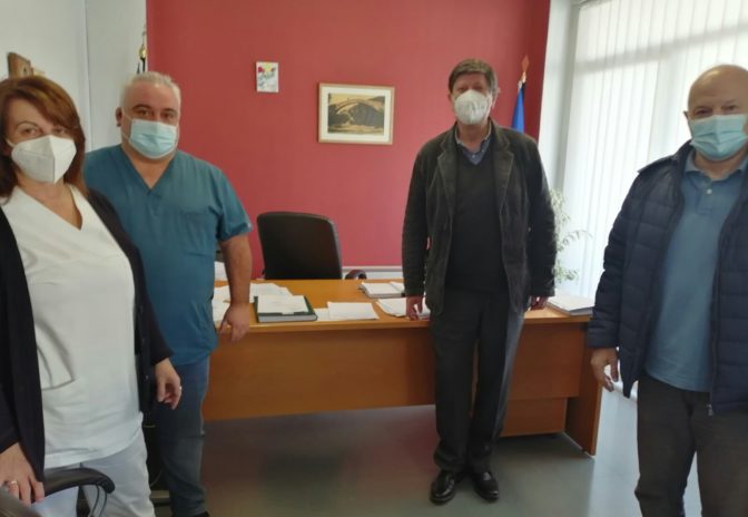 Επίσκεψη της Λαϊκής Συσπείρωσης στο Νοσοκομείο Τρικάλων