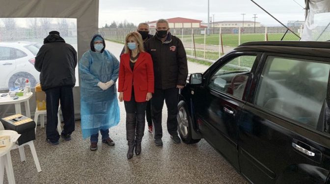 Αρνητικά όλα τα τεστ στο drive through στους Σοφάδες 