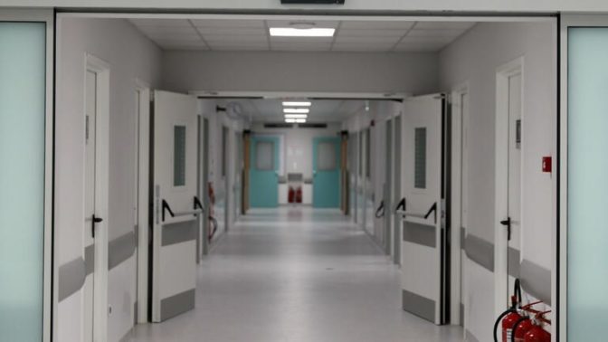 Αγωνία για την 9χρονη που υπέστη αλλεργικό σοκ μέσα στο σχολείο