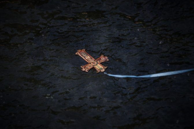 Προβληματίζει και διχάζει η στροφή της Πολιτείας «εις τα οπίσω»!