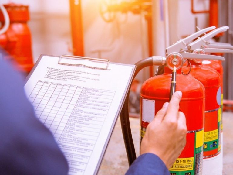 Πυροπροστασία σε όλα τα σχολεία του Δήμου Τρικκαίων