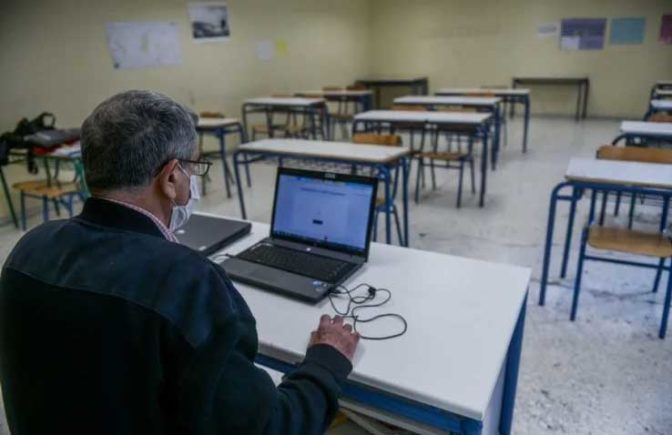 Αθανάσιος Εξαδάκτυλος «Καλό είναι να μην ανοίξουν τα σχολεία»